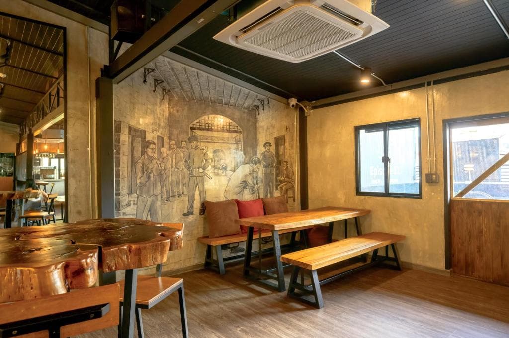 Episode 11 Hostel Sukhumvit