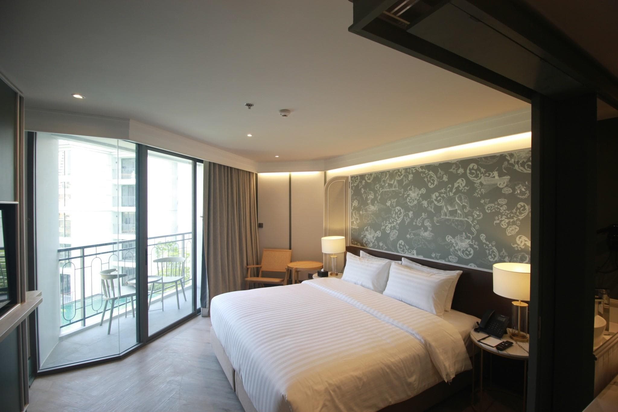 The Quarter Chaophraya by Uhg
