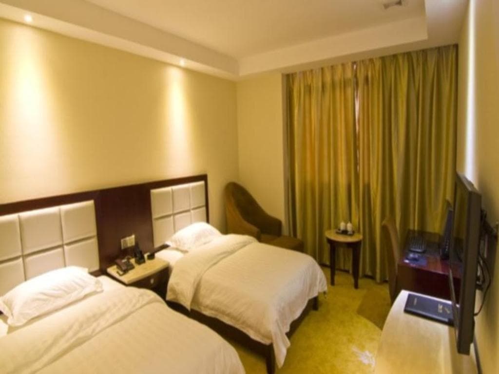 Sinan Hotel (Guangzhou Lujiang Subway Station International Textile City)