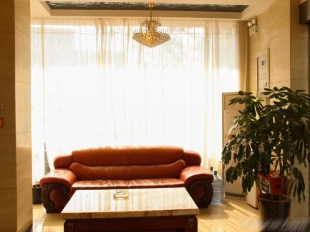 Sinan Hotel (Guangzhou Lujiang Subway Station International Textile City)