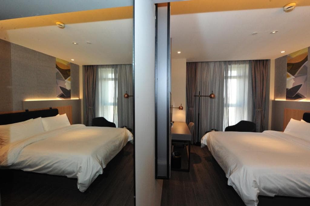 Home Inn Selected (Shanghai Lujiazui Pudong Avenue Xiepu Road Subway Station )