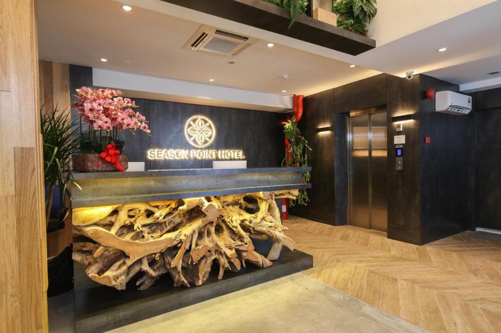 Season Point Hotel