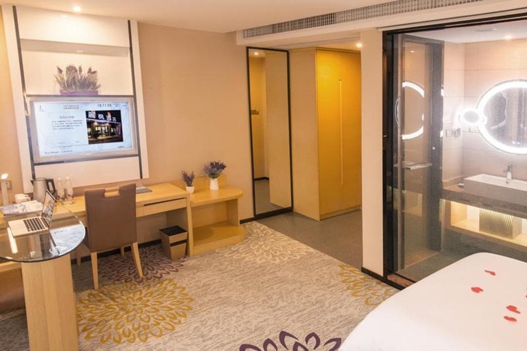 Lavande Hotel (Guangzhou Zhongshan 1st Road Yangji Metro Station)