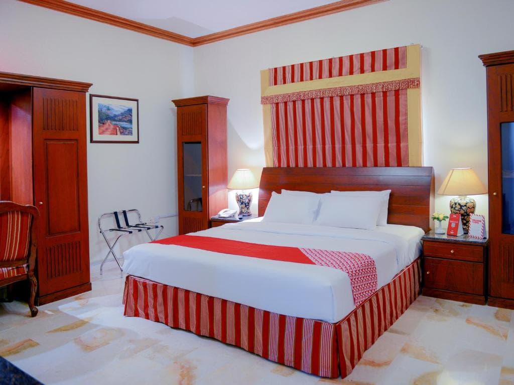 Hotel Golden Oasis