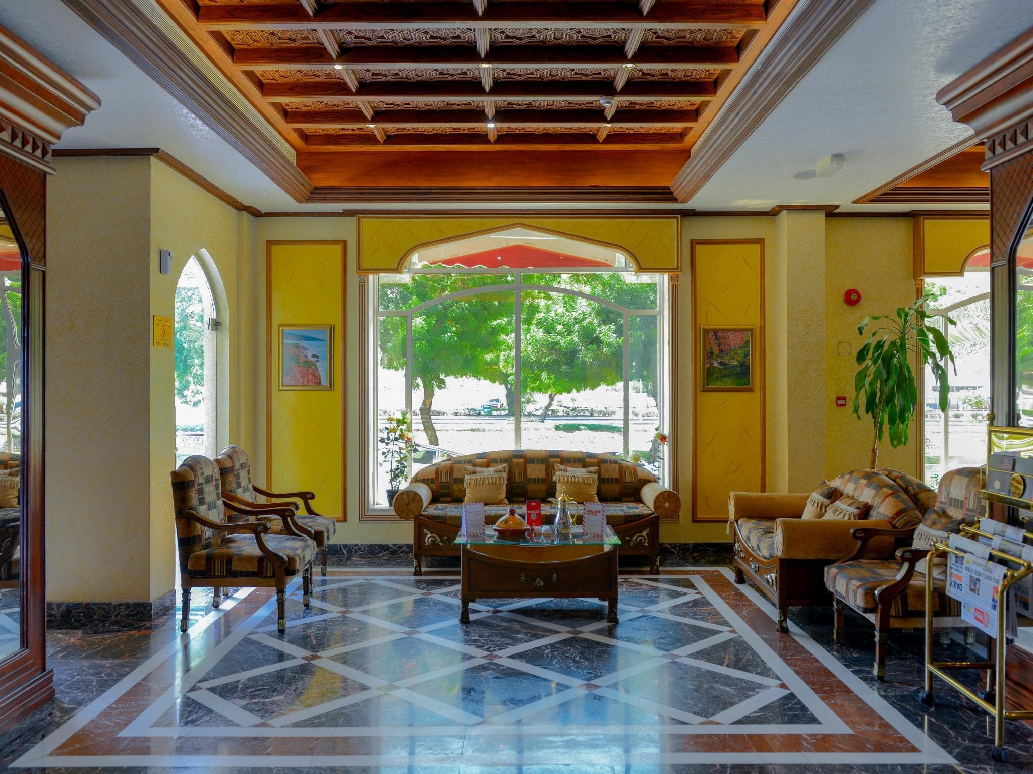 Hotel Golden Oasis