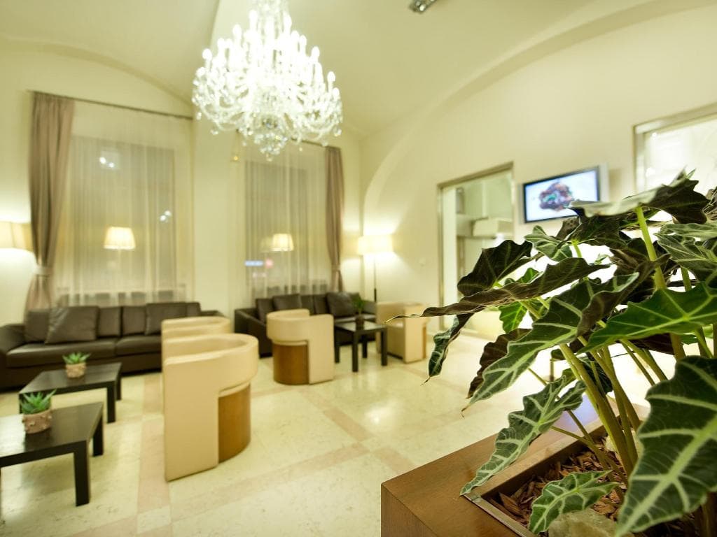 Hotel Maestro by Adrez