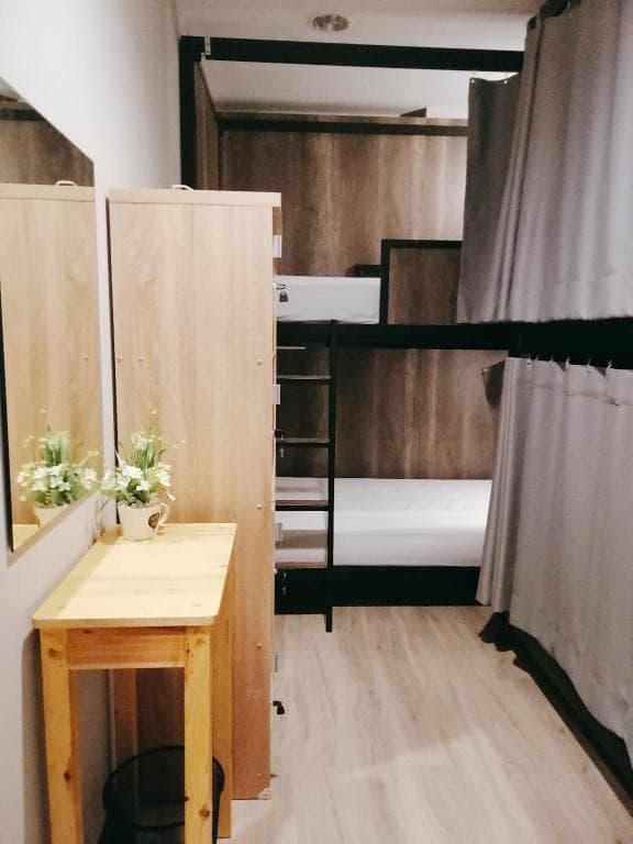 White House Hostel @ Pratunam