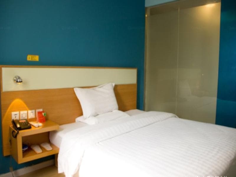 Shengri Hotel