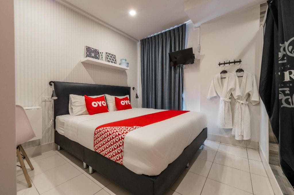 OYO 960 the Urban Age DeLuxe