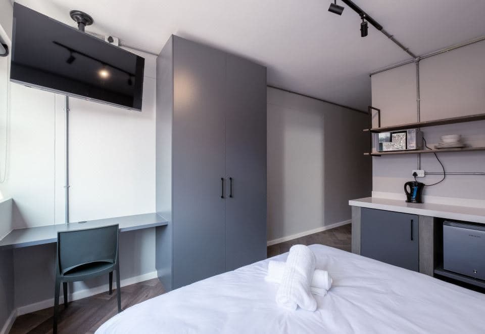 Inn & Out Plus Rosebank