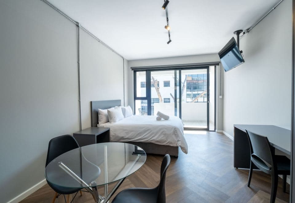 Inn & Out Plus Rosebank