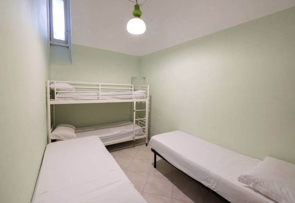 Naples Pizza Hostel