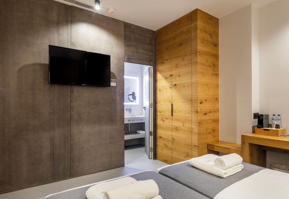 NALU Valencia Boutique Rooms