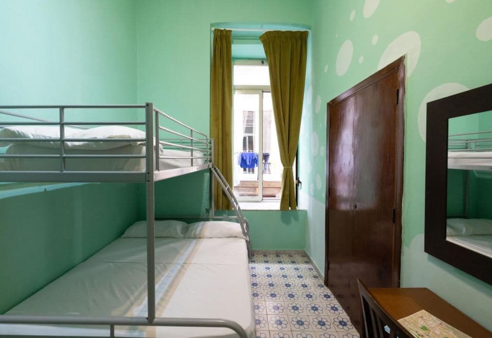 Naples Pizza Hostel