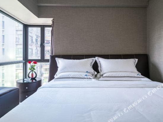 Good World Apartment (Guangzhou Cancer Hospital Taojin Metro Station)