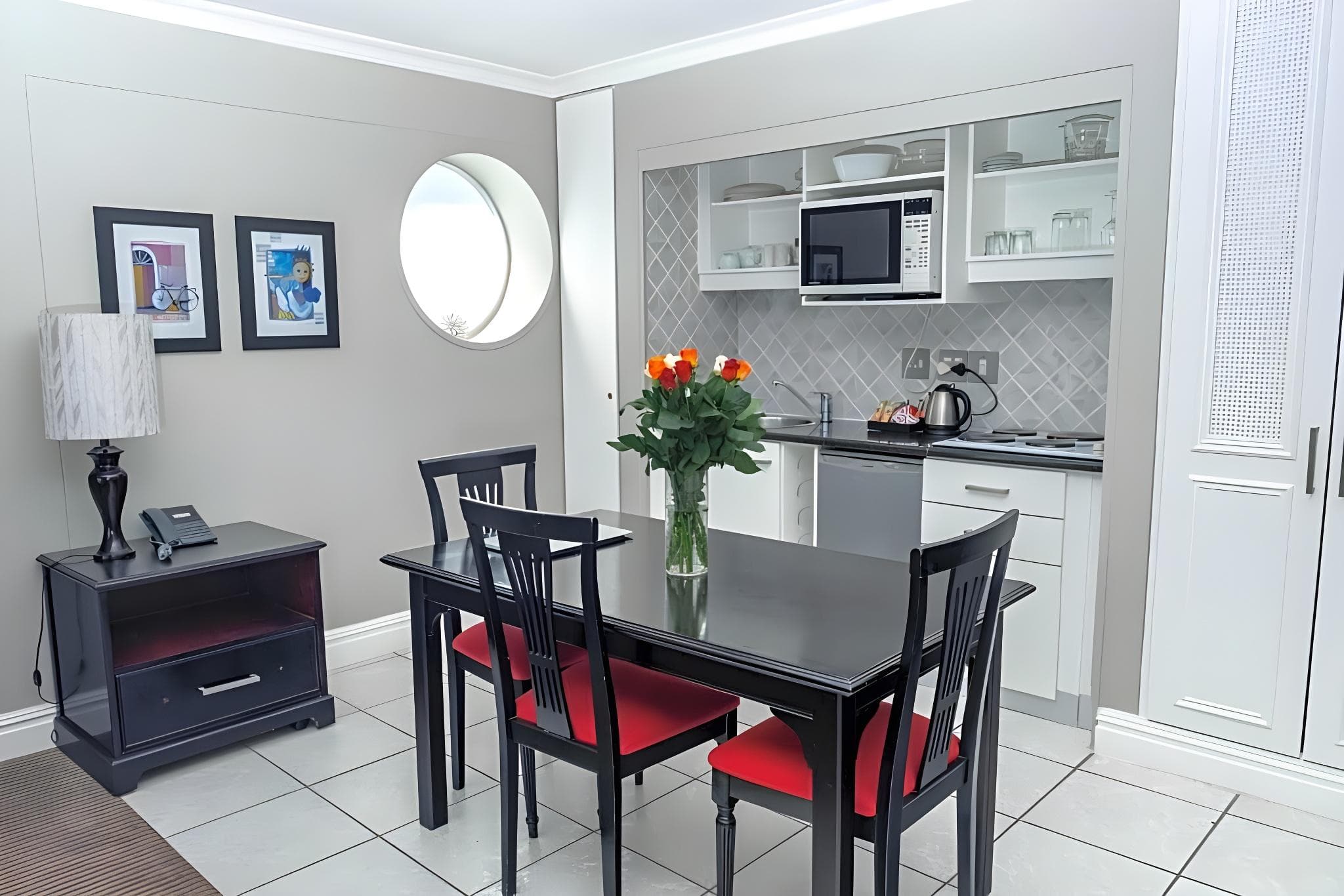 Bantry Bay Aparthotel by Totalstay