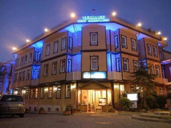 Azade Hotel