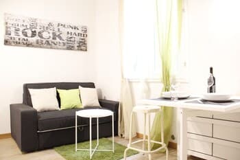 Art Apartment Scala Family