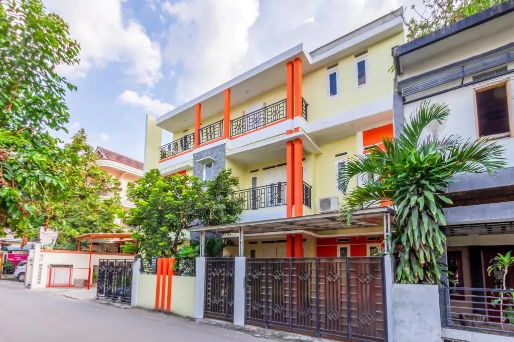 SUPER OYO 2008 Sellinas Family Residence Syariah