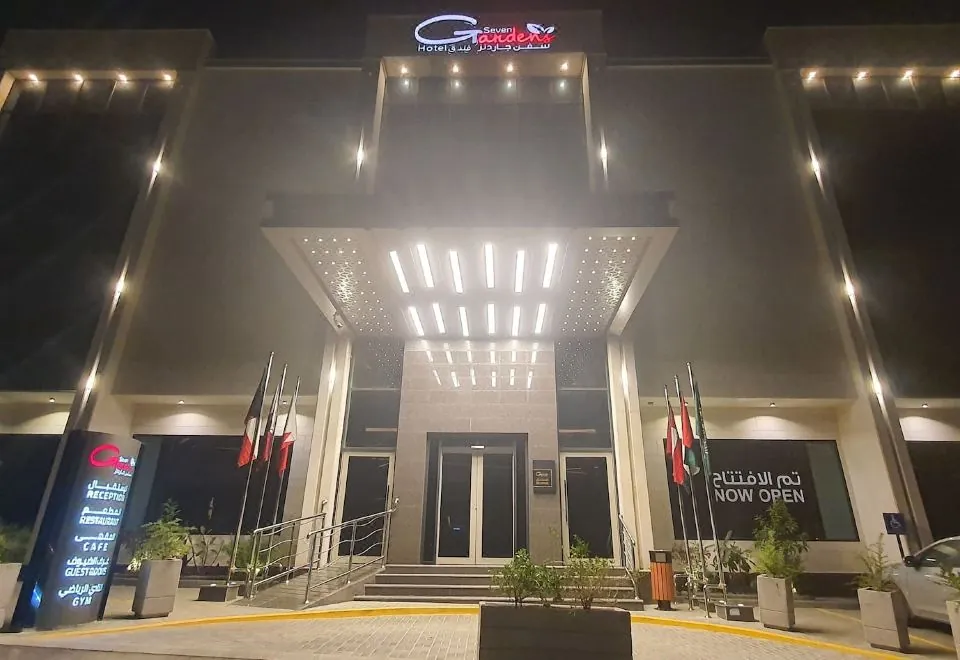 Seven Gardens Hotel