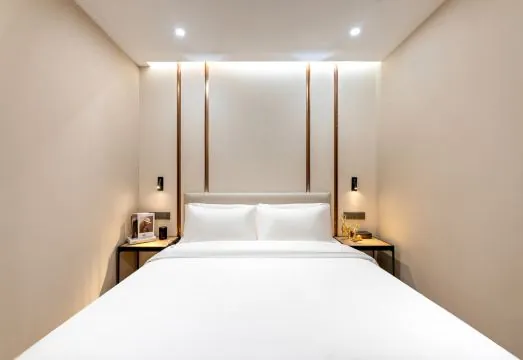 Yushe Apartment (Guangzhou Tachigang Subway Station)