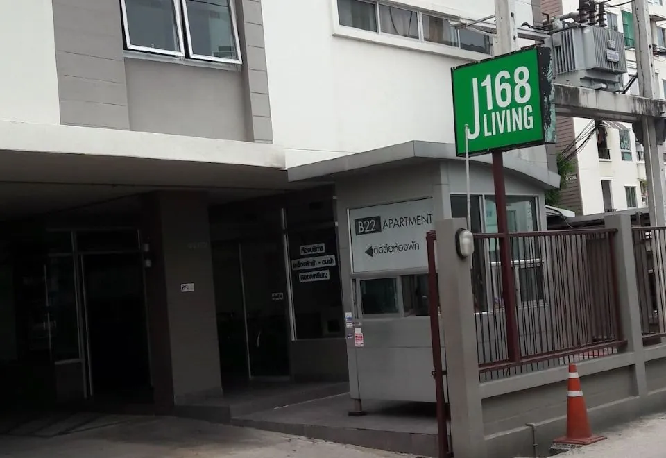 J 168 Living