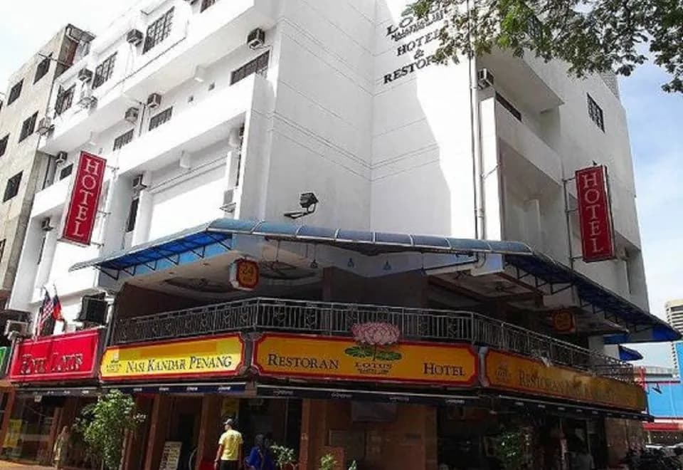 Lotus Family Hotel Medan Tuanku
