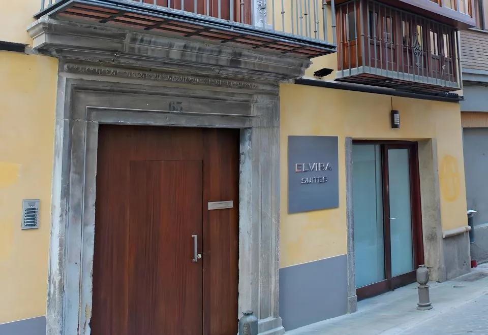Elvira Suites