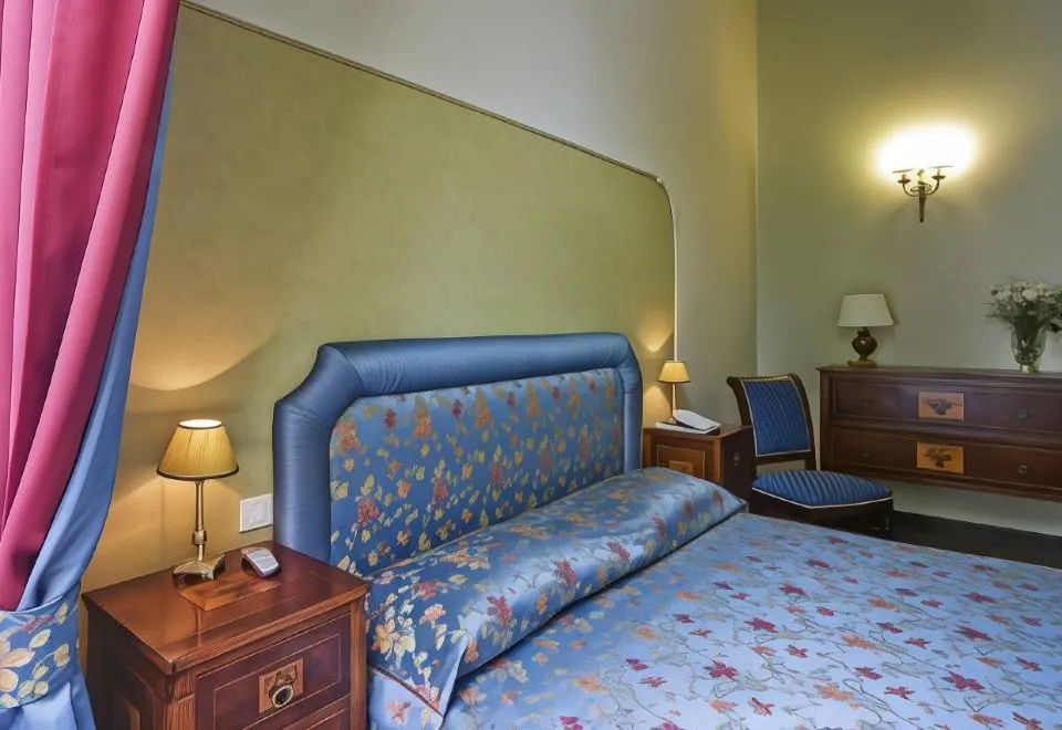 Decumani Hotel De Charme