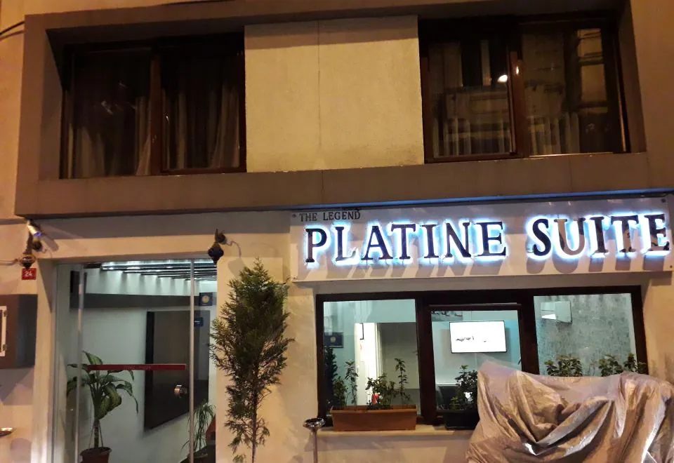 The Legend Platine Suite
