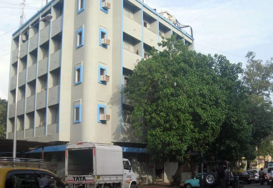 Pals Hotel