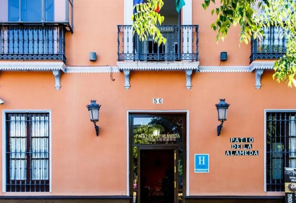 Patio de La Alameda