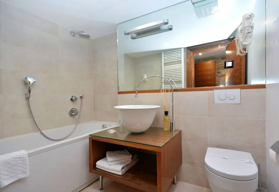 Jupiter Luxury Hotel