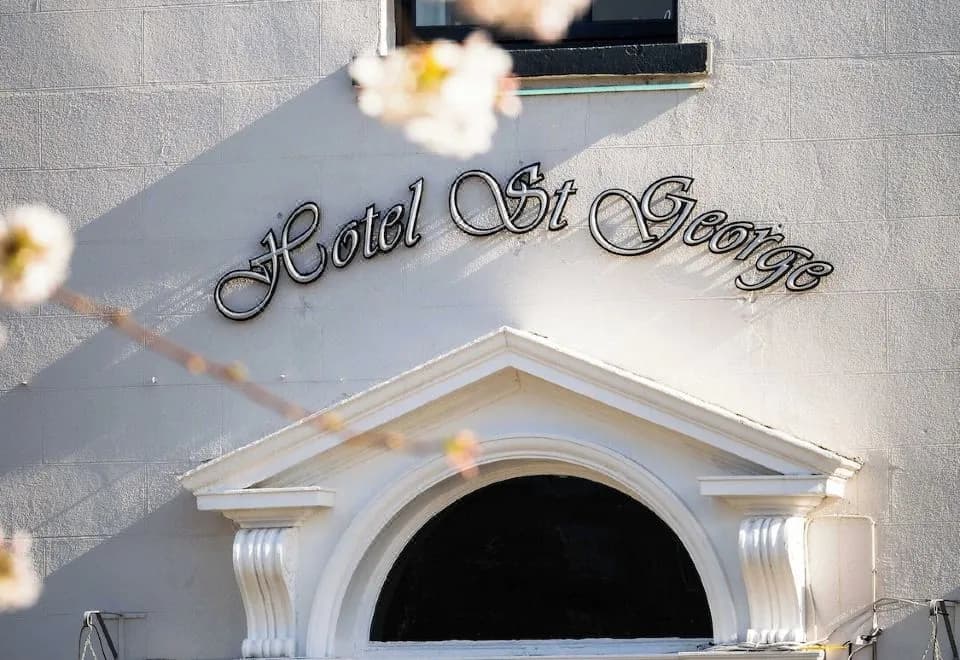 Hotel St George by Nina