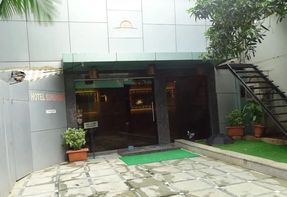 Hotel Sunshine Airport