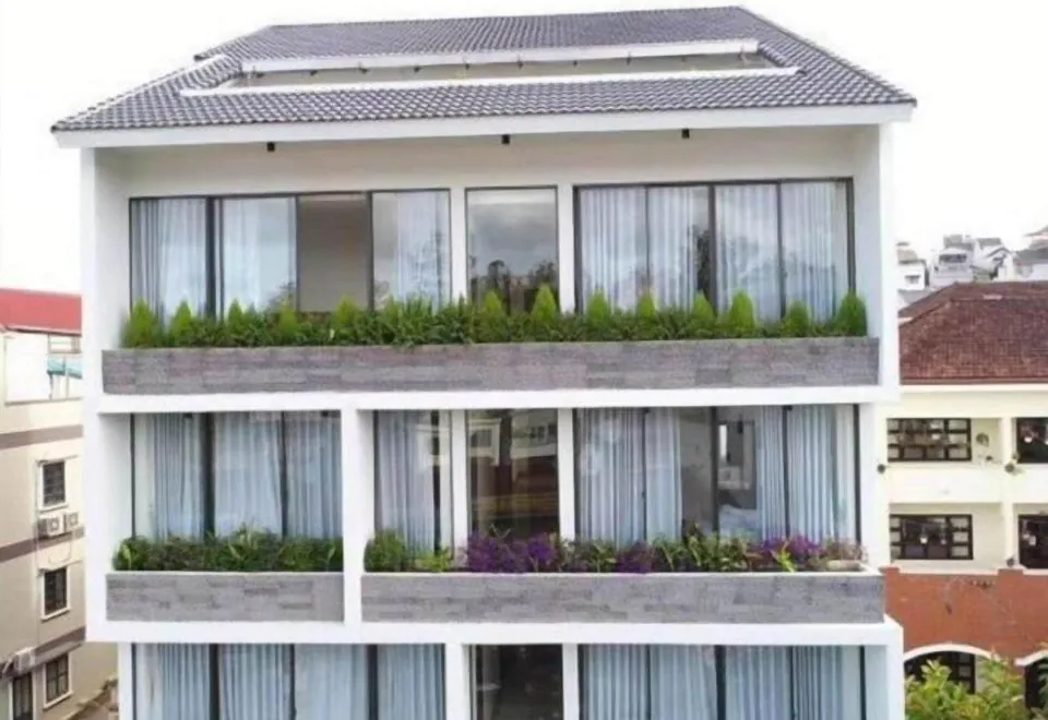 Ivy Hotel Dalat