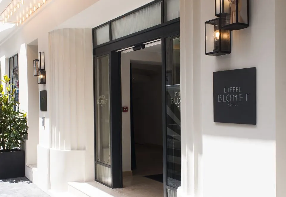 Hotel Eiffel Blomet