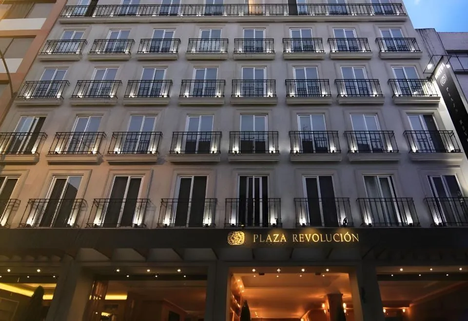 Hotel Plaza Revolución