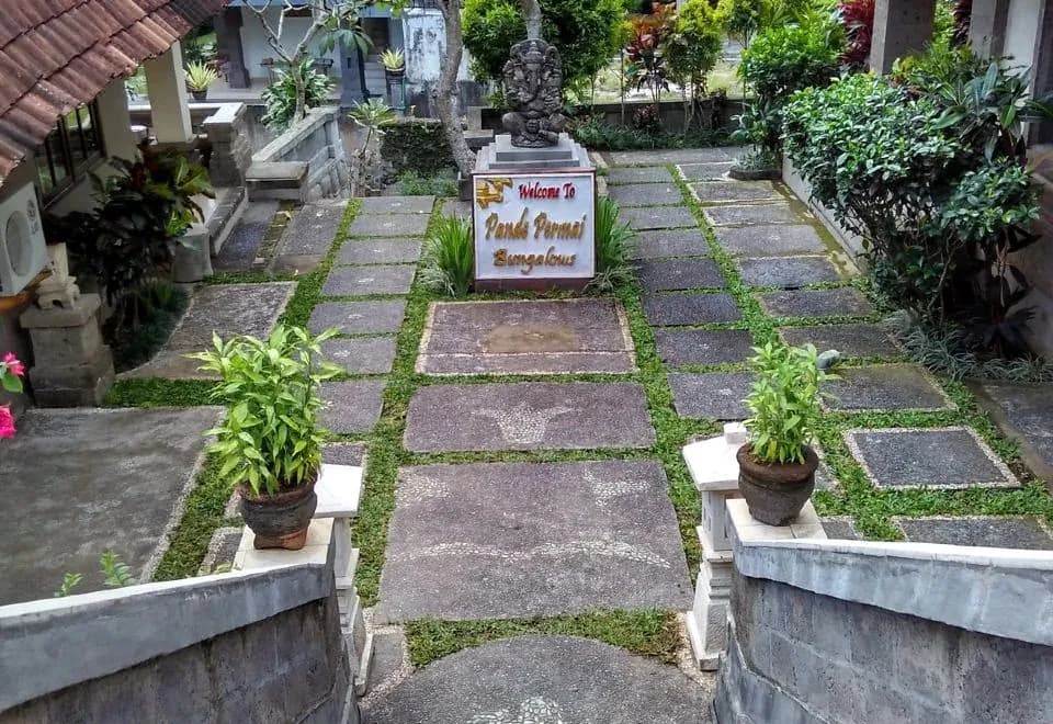 Monkey Forest Bungalow