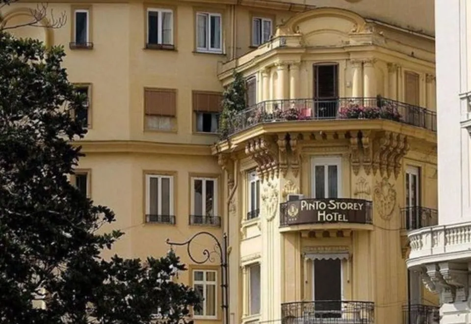 Pinto-Storey Hotel