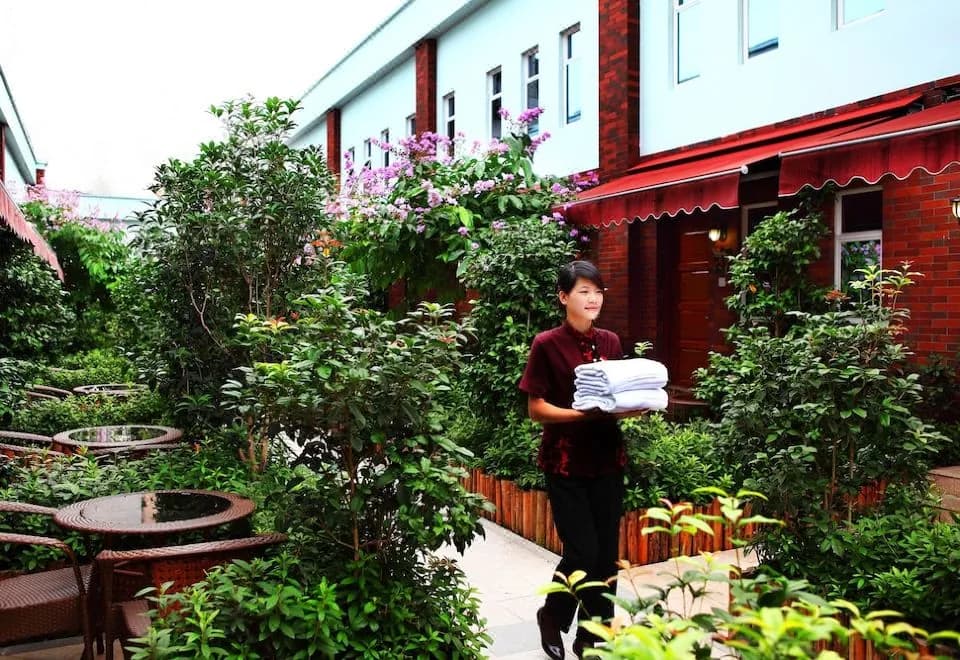 Royal Garden Hotel