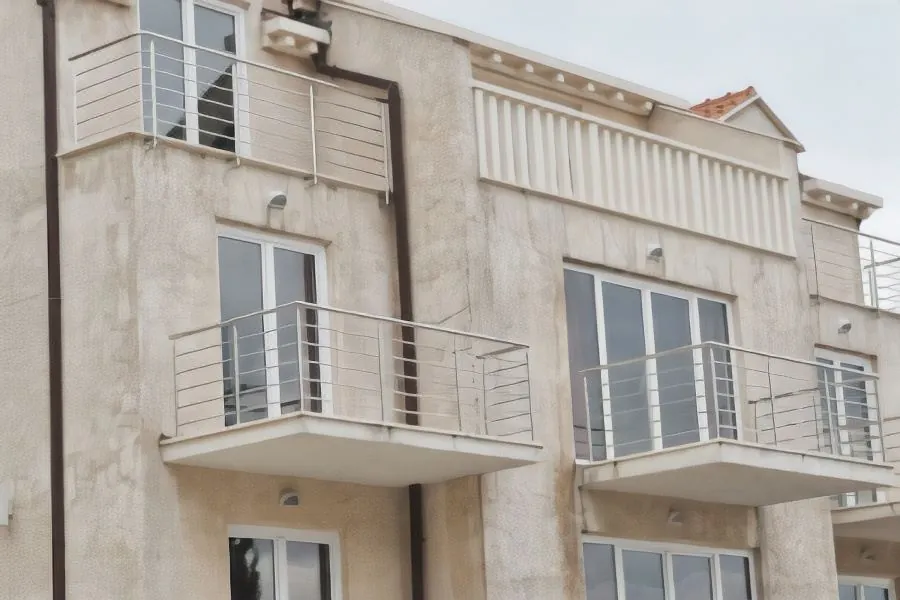 California Apartments