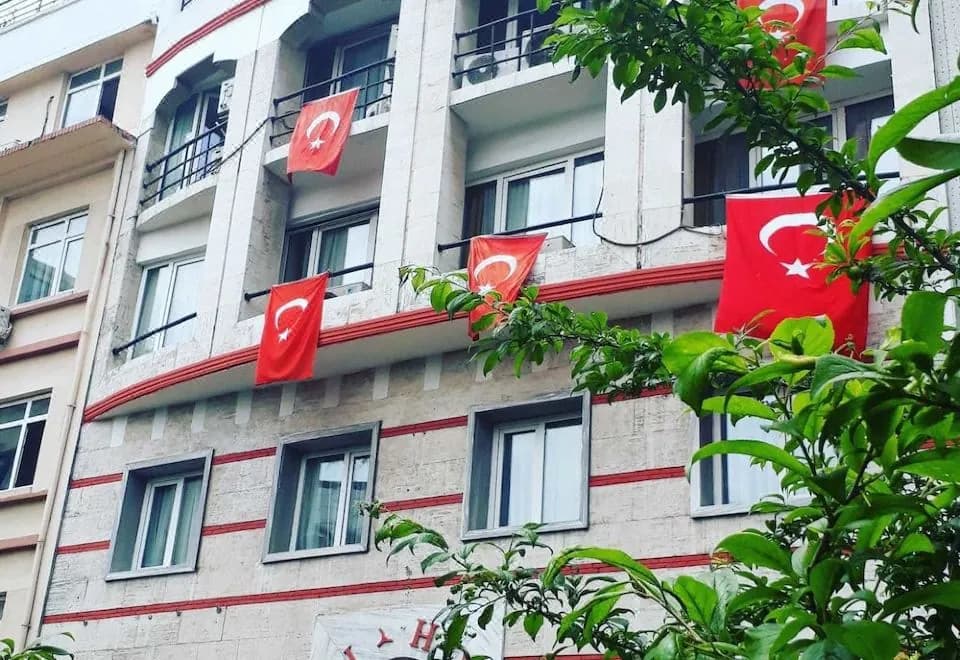 Hali Hotel