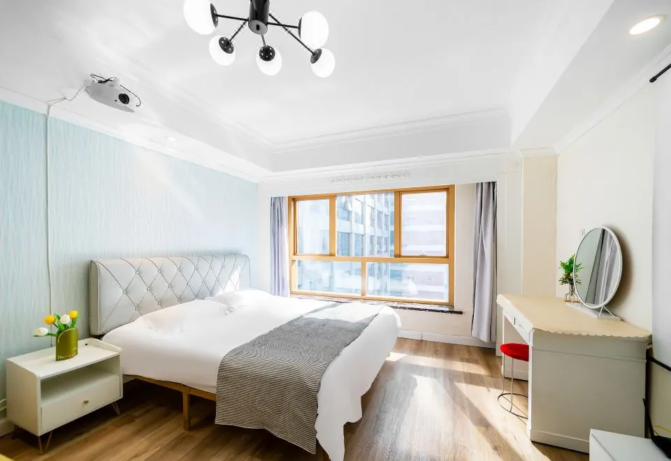 Orange apartment (Shanghai Bund store)