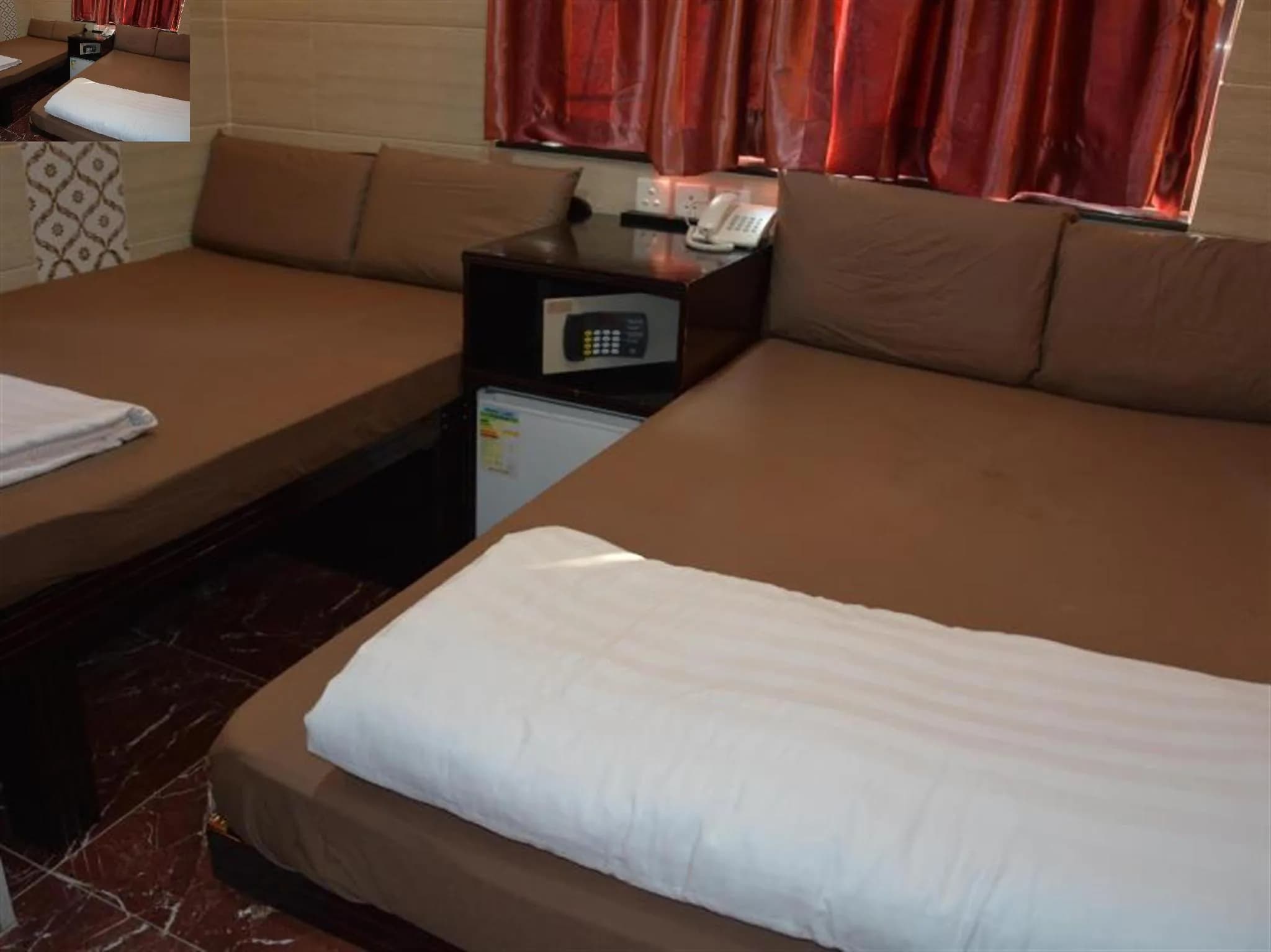 Everest Hostel