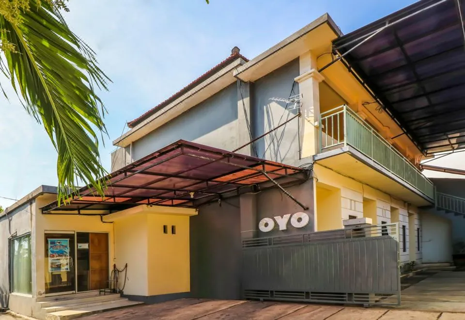 OYO 2178 Merthan House