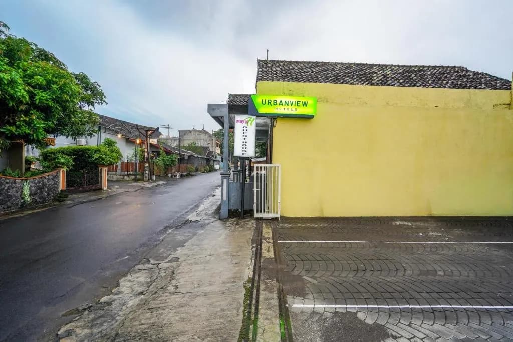 OYO 195 Stay @h Guesthouse