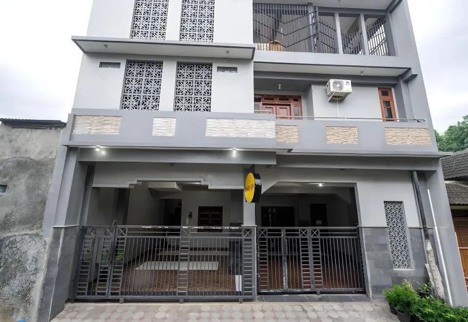 Spot on 2881 Nabila Homestay