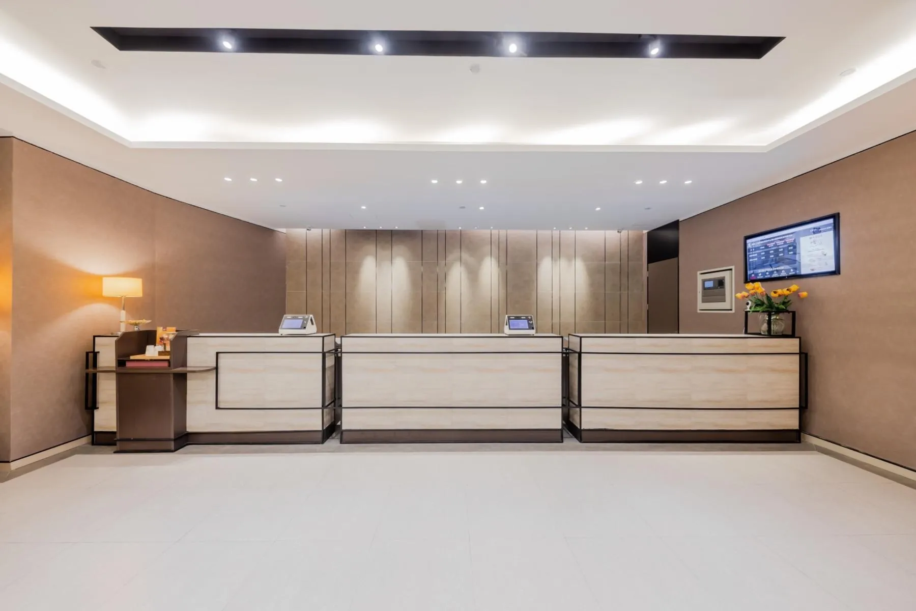Motel (Shanghai Lujiazui Yushan Road Yuanshen Sports Center)