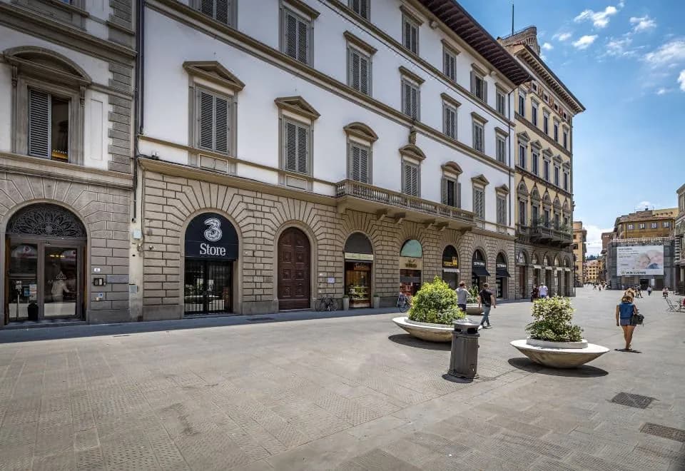 Martelli 6 Suite and Apartments